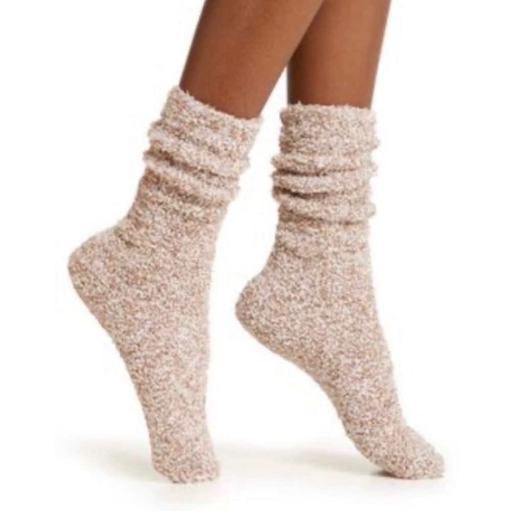 Barefoot‎ Dreams NWT CozyChic Heathered Cream Stone Socks